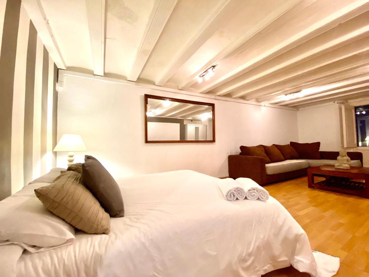 Bcn Beautiful Gotic Hotel Barcellona Esterno foto